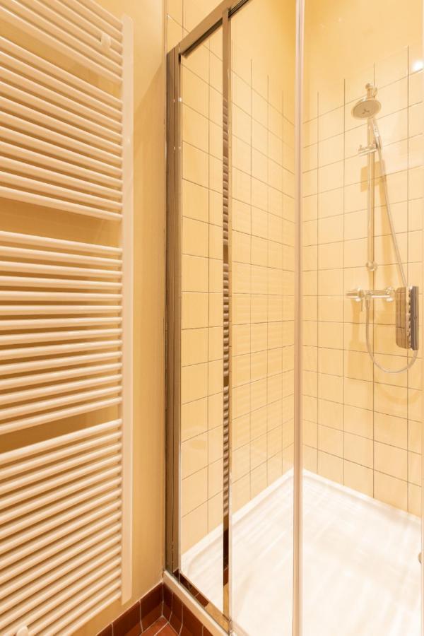 Pauline Loveling Apartment With Quiet Garden And 2 Bathrooms Antuérpia Exterior foto